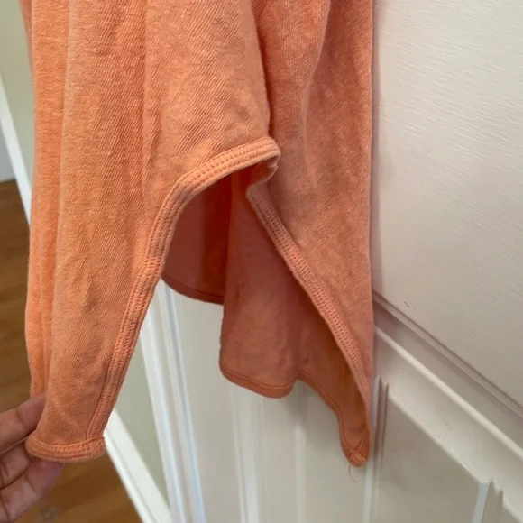 FREE PEOPLE oversized linen blend tangerine top.  L - Picture 4 of 6